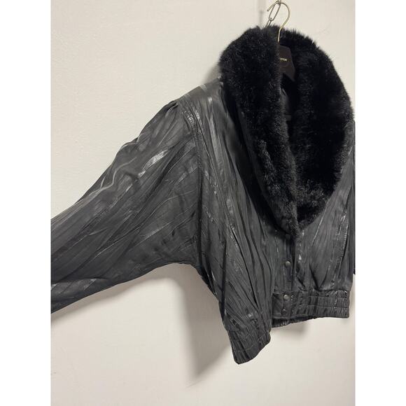 LULU'S Dress NEW! - Picture 2 of 16